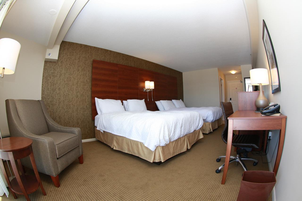 Budget Host Inn & Suites Saint Ignace Esterno foto
