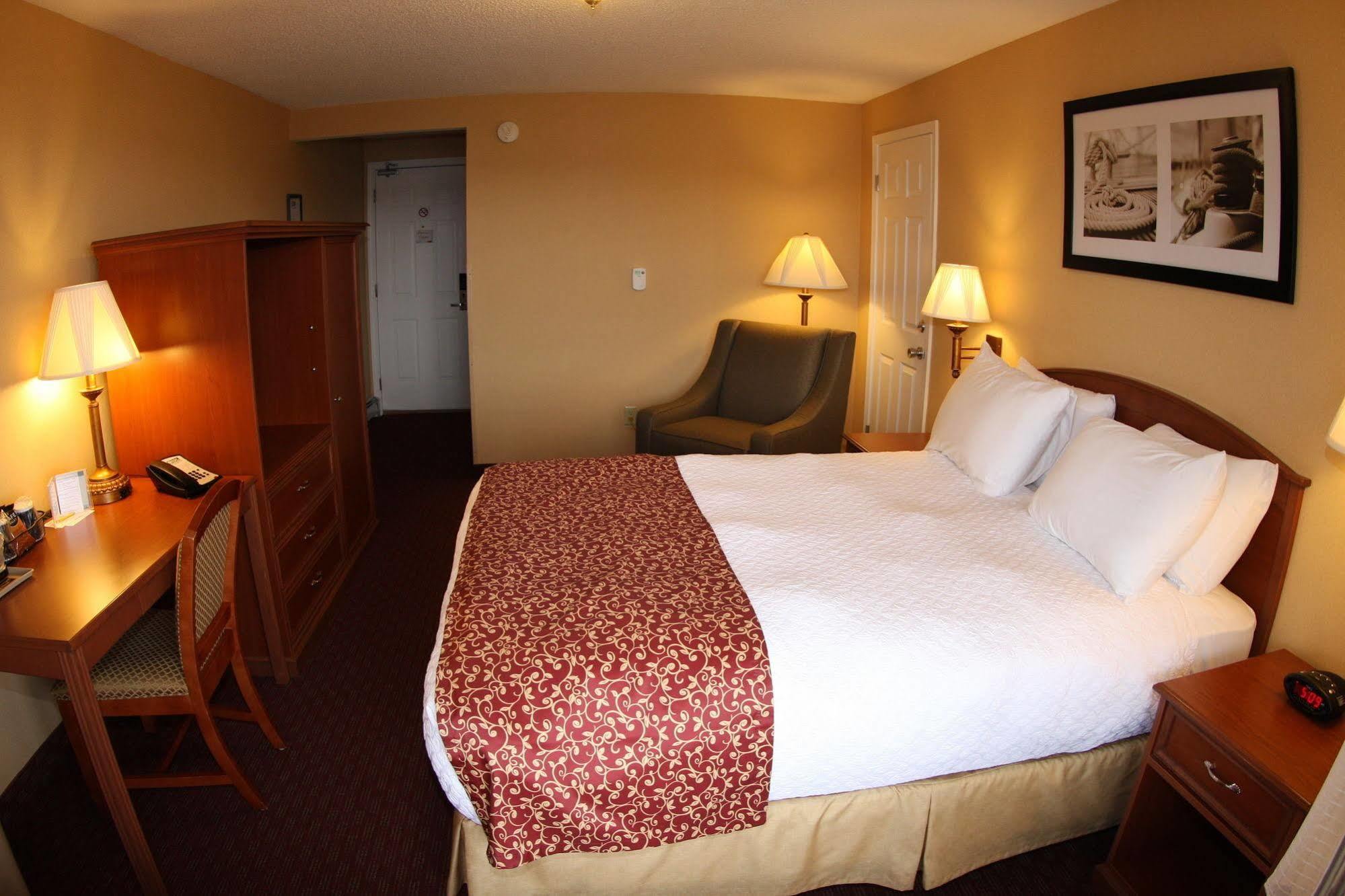 Budget Host Inn & Suites Saint Ignace Esterno foto