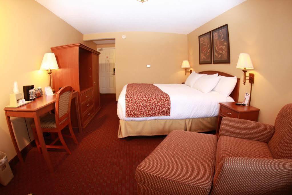 Budget Host Inn & Suites Saint Ignace Esterno foto